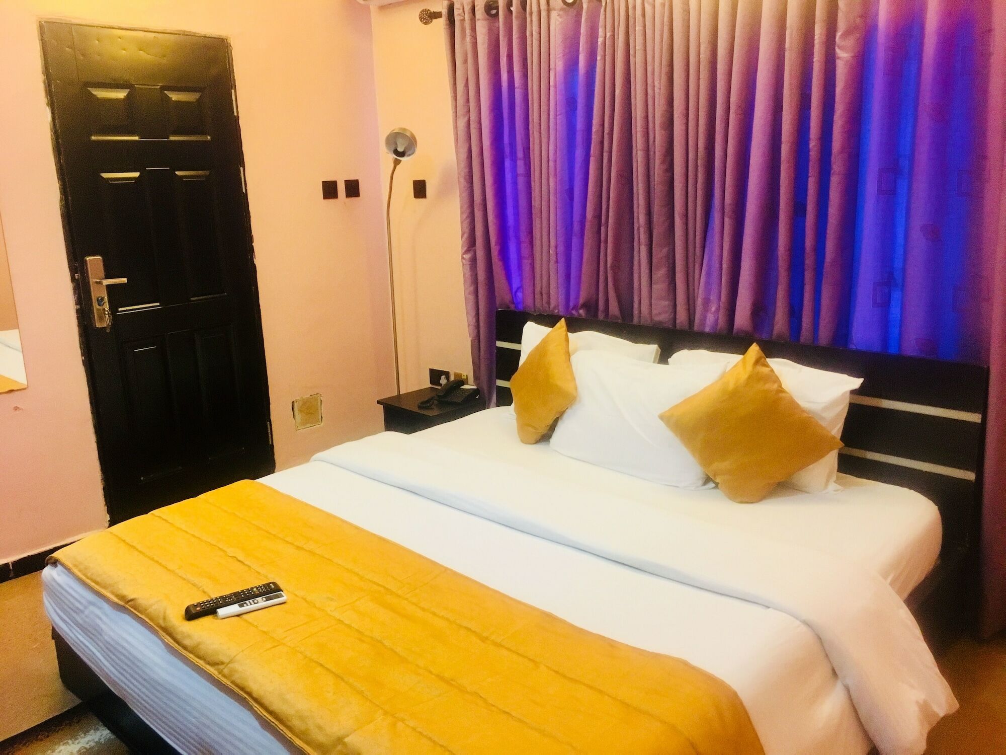 Esporta Suites Lekki Лагос Екстериор снимка